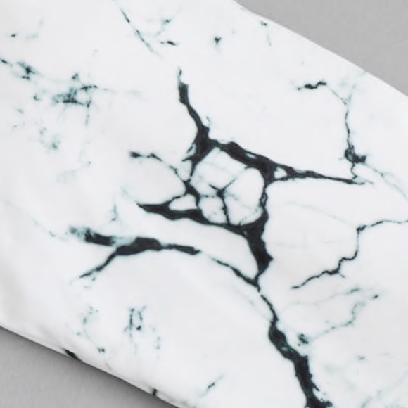 🆕 Marble Print Beach Bandeau Top - Picture 2 of 5